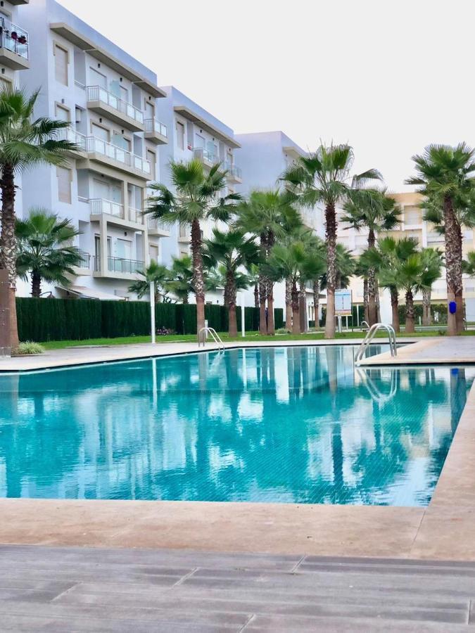ブズニカApparemment De Luxe Vue Piscineアパートメント エクステリア 写真